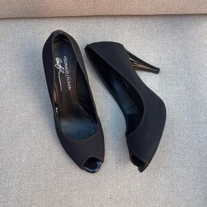 Donald J. Pliner Classic Peep Toe Heels